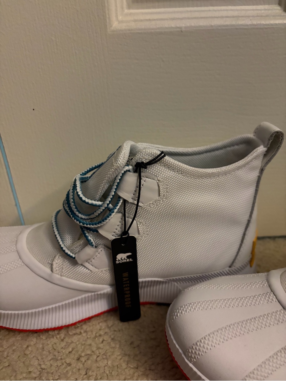 Sorel Women's Out 'N About III Classic White Boot — Waterproof 10 NWOB - Picture 6 of 9